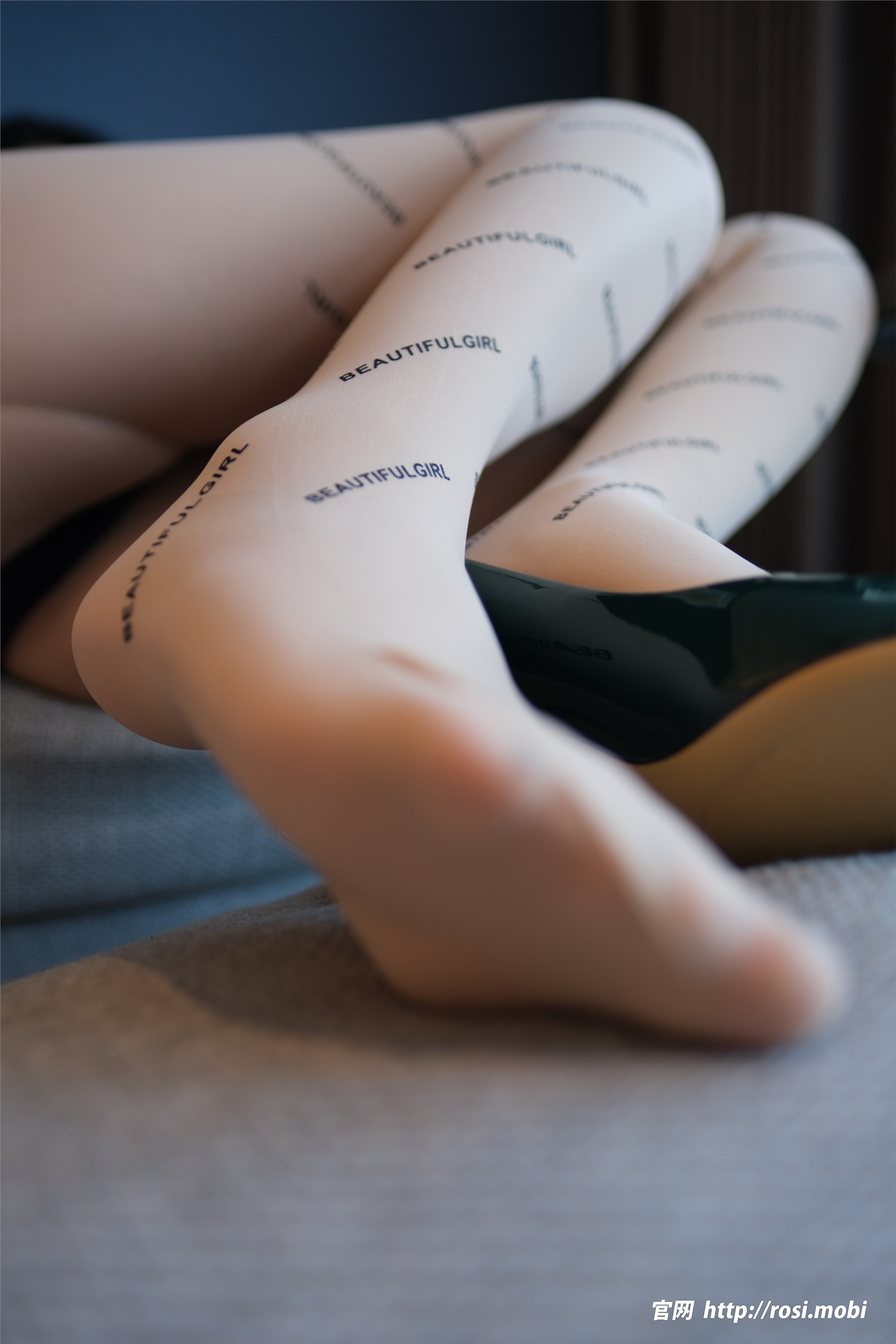 ROSI写真 2025.02.10 NO.4816